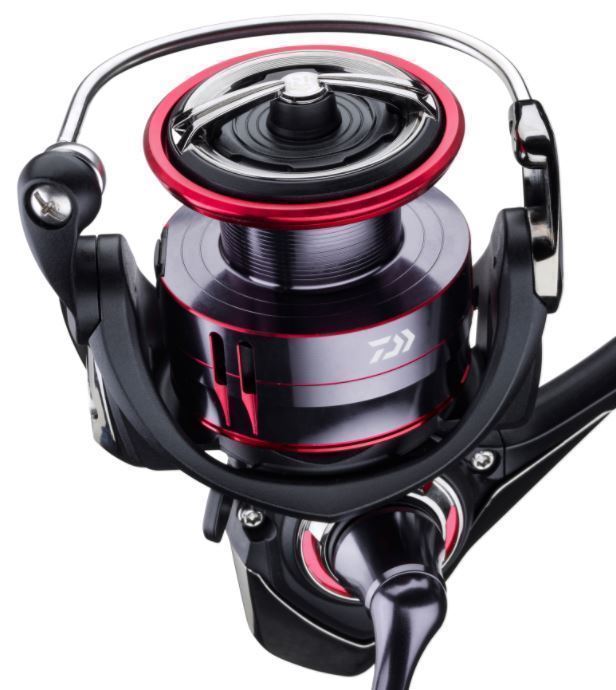 Daiwa 17 FUEGO LT 2500