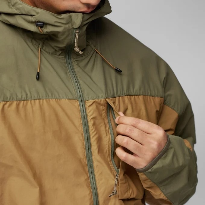 Fjällräven High Coast Wind Jacket M Fossil - Deep Sea